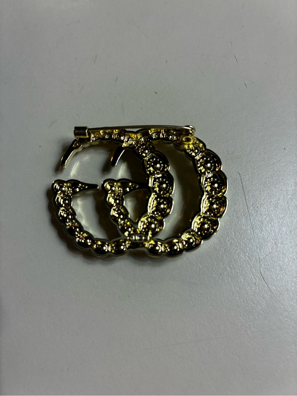 Gucci stamped Gold-Tone Pearl Double G Brooch - Picture 3 of 5